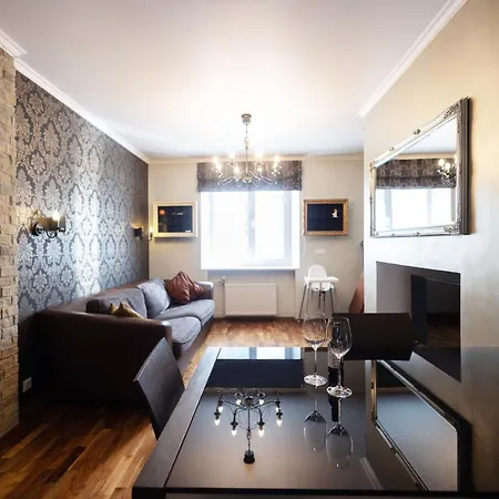 Апартаменты Revalia T1 Airport-bus Station One-bedroom *